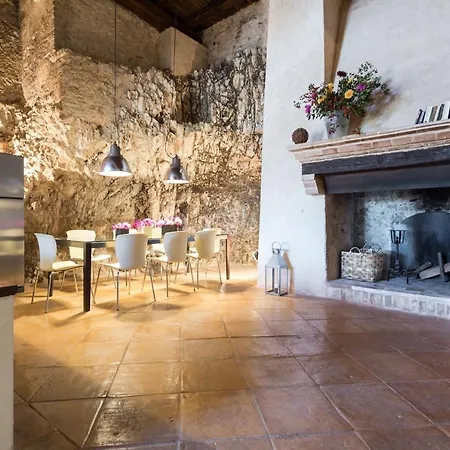 Della Genga Country Houses Poreta